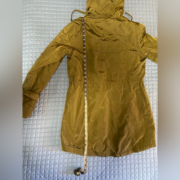 Sam Edelman Faux Fur Lined Water Repellent Hooded Raincoat - Picture 10 of 10